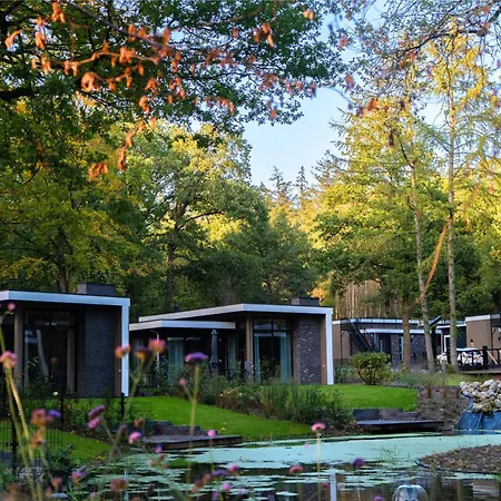 Feriehus Stylish In The Woods